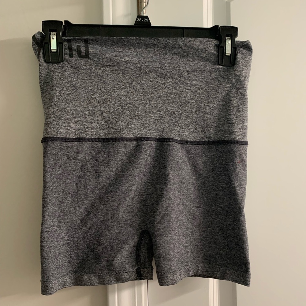 Victoria’s Secret PINK fold over biker shorts size S